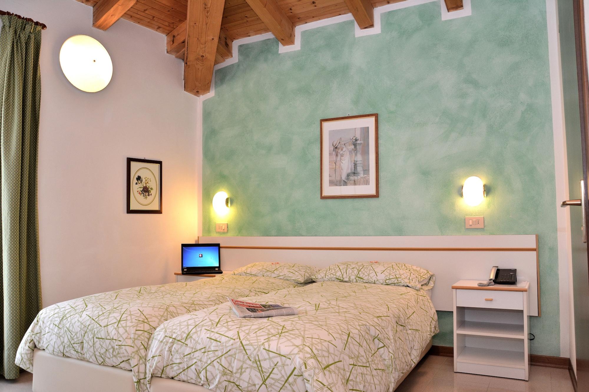 Stella D'Oro - Hotel&Apartments Tremosine Exterior foto