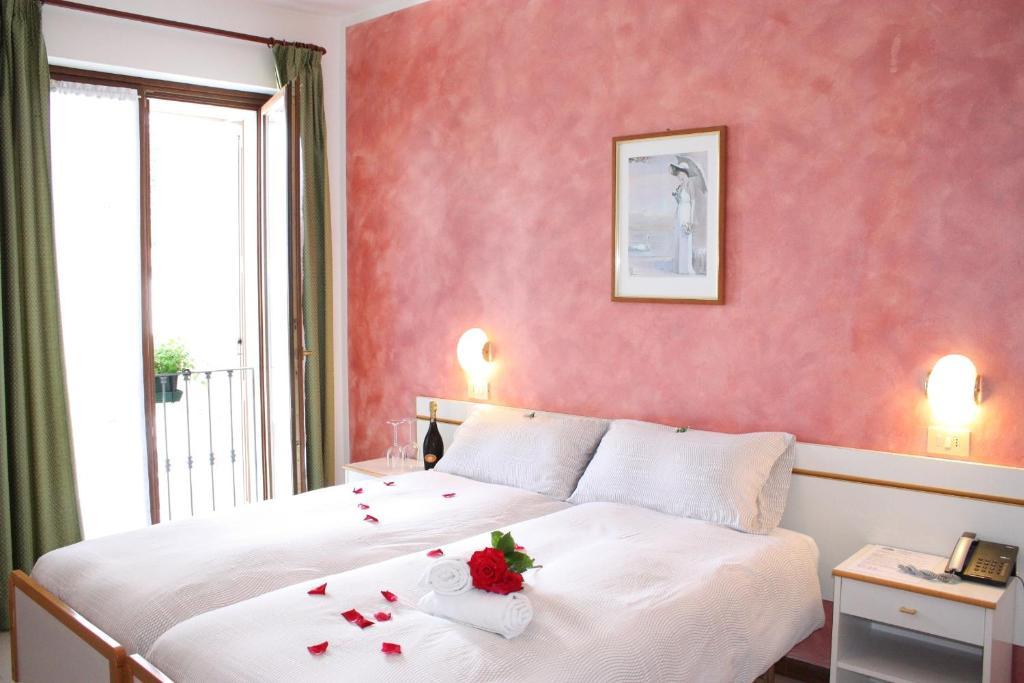 Stella D'Oro - Hotel&Apartments Tremosine Zimmer foto